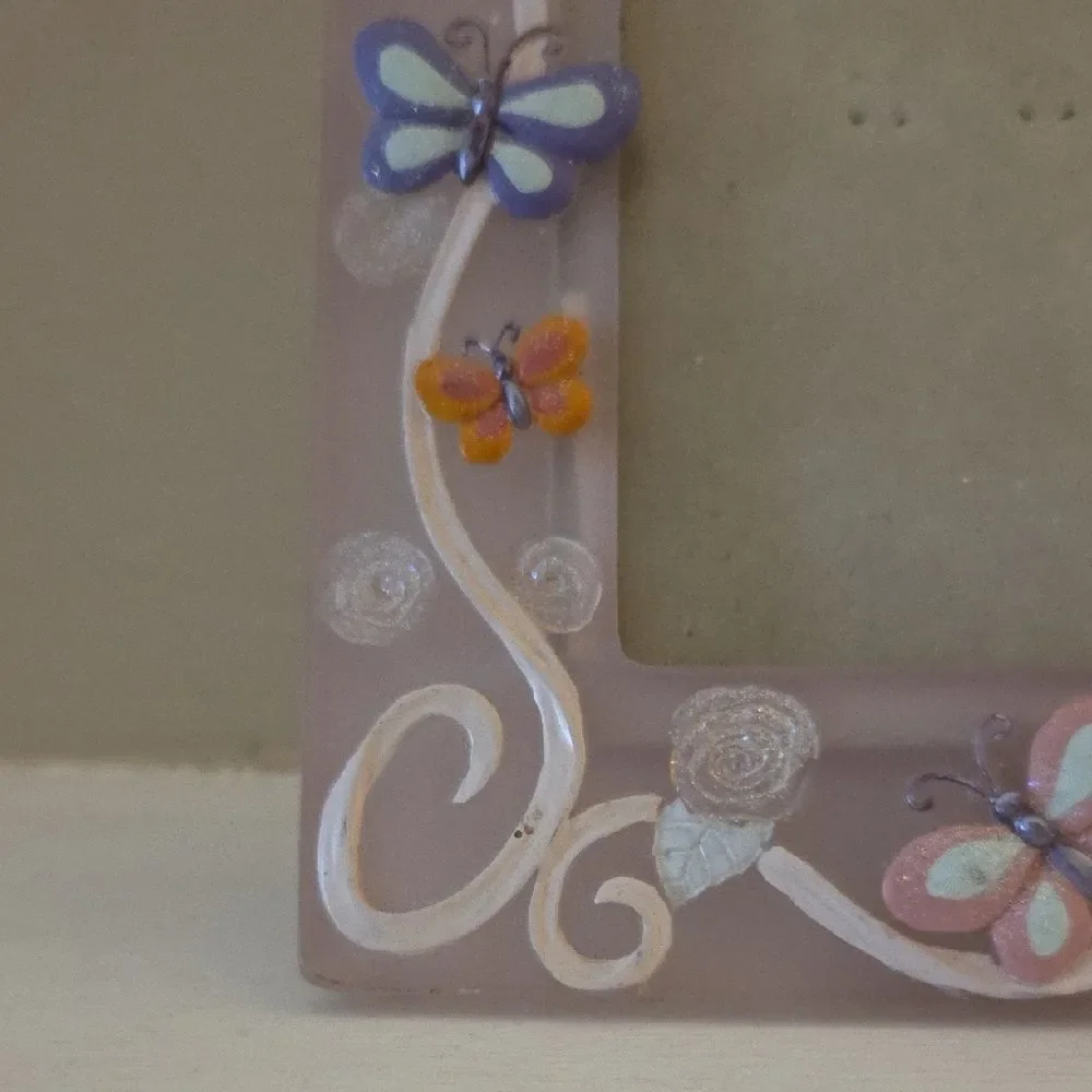 Butterfly Accented Pink Photo Frame